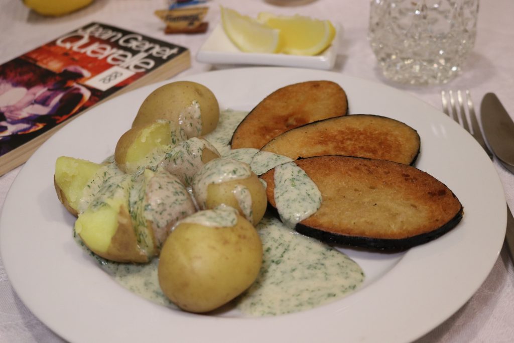 Fertig gekaufter Visch mit Dillsoße und Kartoffeln