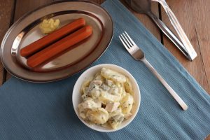 Kartoffelsalat mit Würstchen