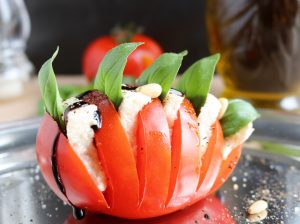 Tomate-Mozzarella - mit selbstgemachtem Flohzarrella