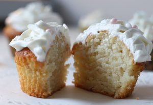 Holunderblüten-Zitronen-Muffins