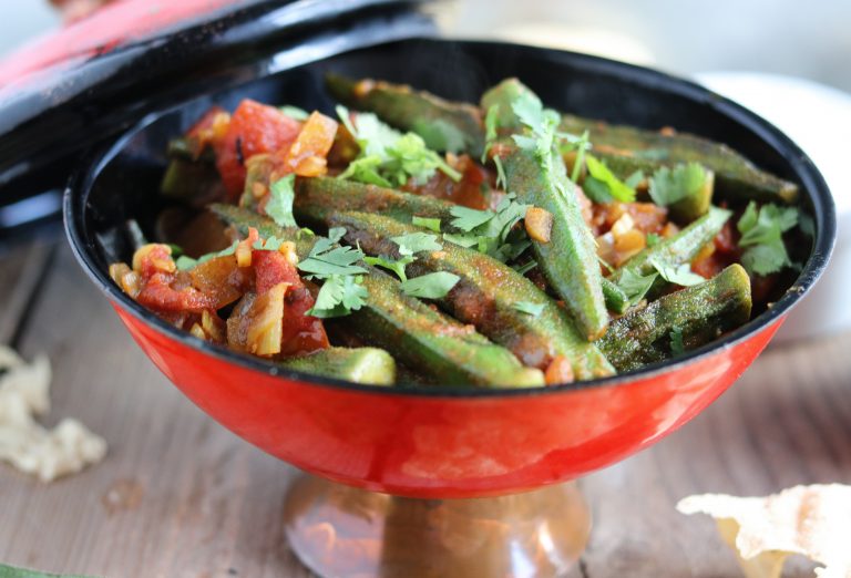 Masala Bhindi - Indisches Okraschoten-Curry - Dailyvegan