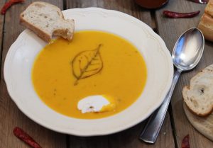Kürbis-Kokos-Suppe