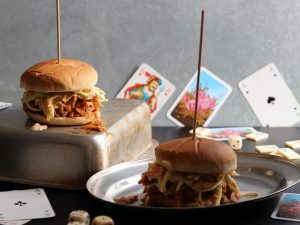 Jackfruit Pulled Pork Burger