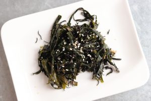 Japanischer Wakame Algensalat