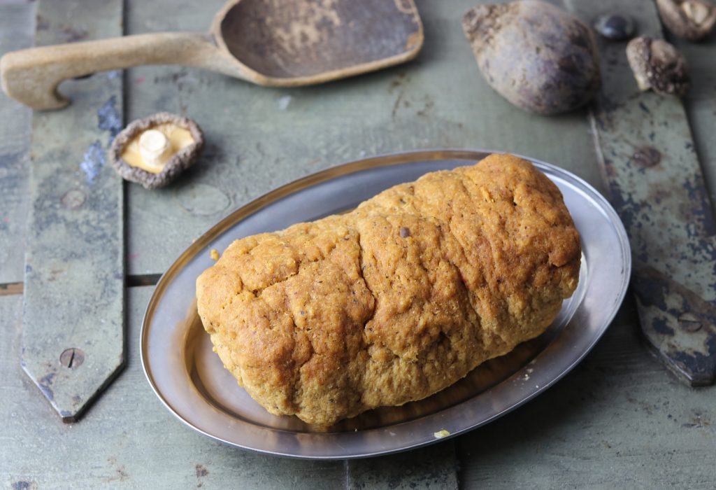 Das Seitan-Roast nach dem Dünsten.