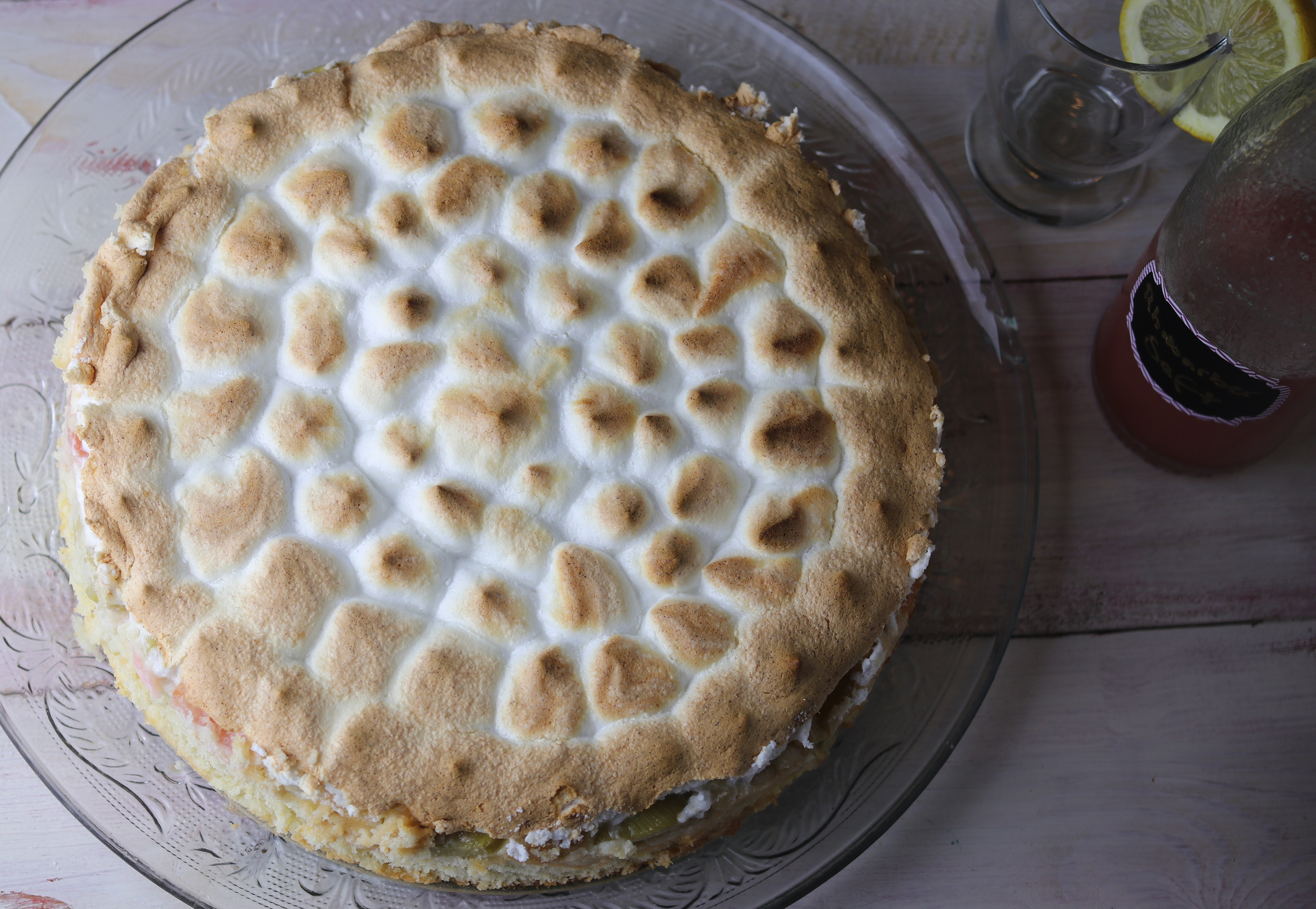 Rhabarber Baiser Kuchen Mit Veganem Eischnee Dailyvegan