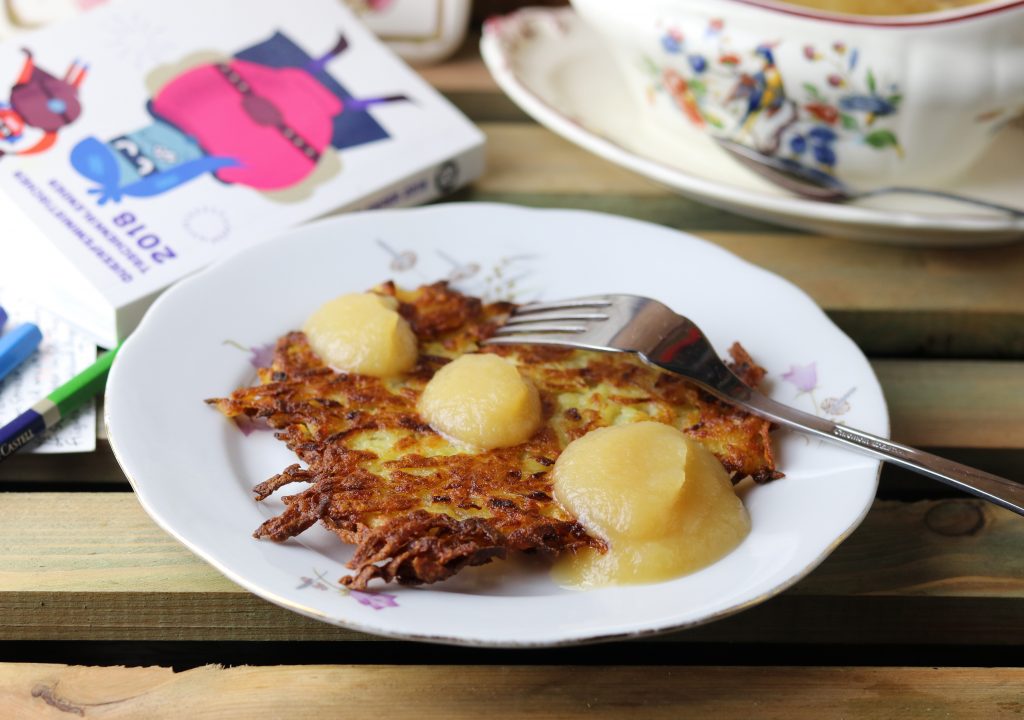 Kartoffelpuffer mit Apfelmus