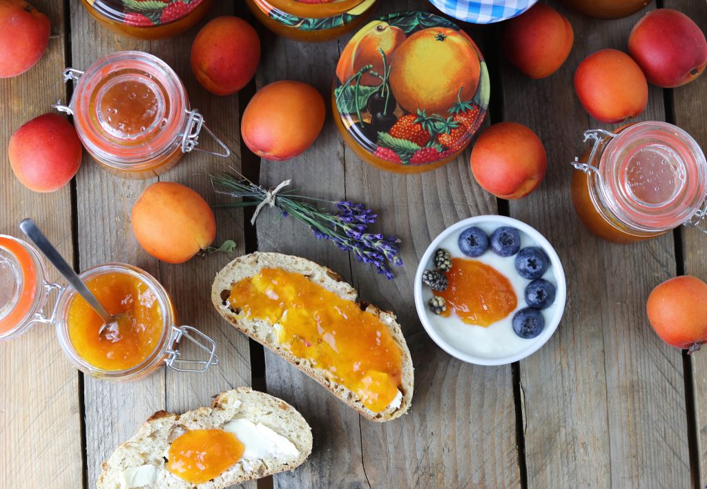 Sommerliche Aprikosen-Lavendel-Marmelade - Dailyvegan - Auf&amp;#39;s Brot