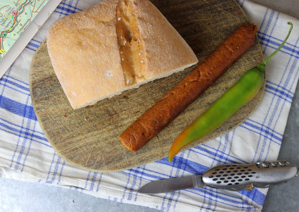 Perfekte Proteinquelle unterwegs, auch als dünne Snackwurst sehr lecker.