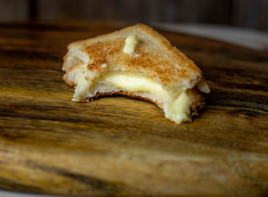 Grilled Cheese - Gegrilltes Käsesandwich - Vegan! - Dailyvegan