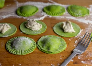 Füllen der Bärlauch Ravioli