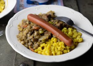 Mit veganem Bockwürstchen