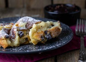 Flinker Kaiserschmarrn mit Rumrosinen und Schokopudding