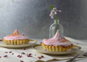 rhubarb meringue tartelettes