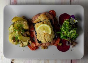 Veganes Schlemmerfilet an Schmorgurke