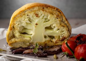 Cauliflower or broccoli baked in herbal dough