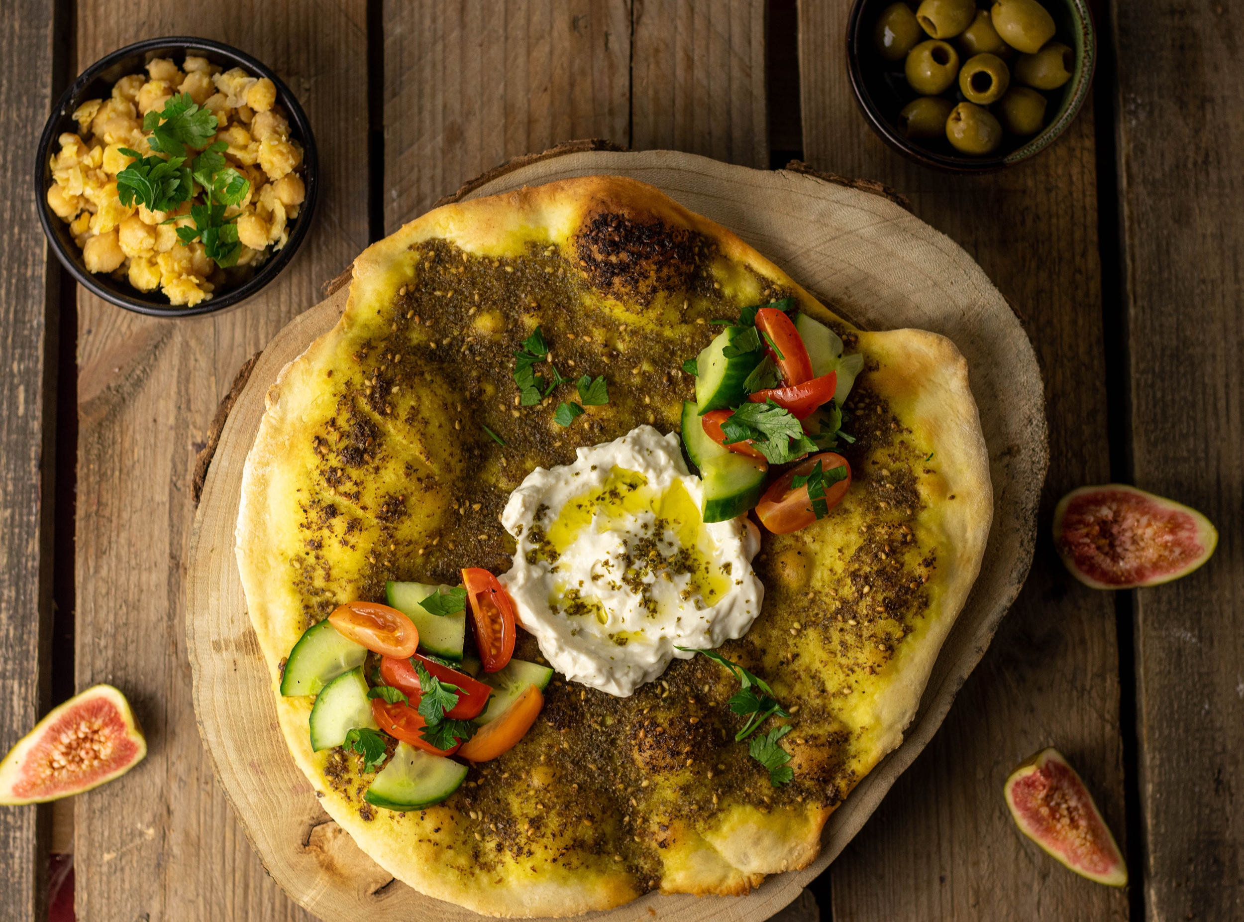 Levante Küche: veganer Labneh mit Balila und Man'ousheh