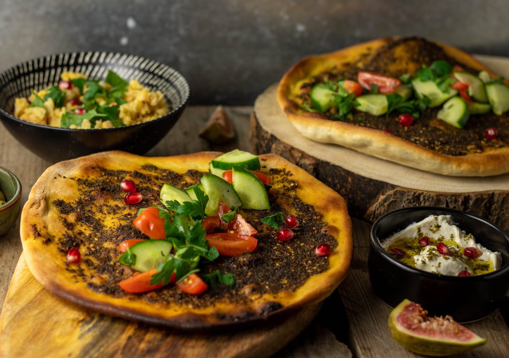 Levante Küche: Labneh Käse, Balila, Man'ousheh (Zatar Brot) - Dailyvegan