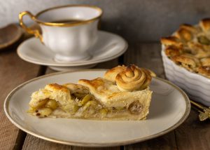 Frisch gepflückt wandern die Stachelbeeren sofort in den Kuchen