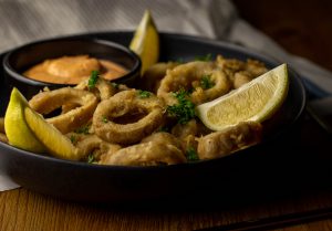 Calamari regional und saisonal aus Kräutersaitlingen