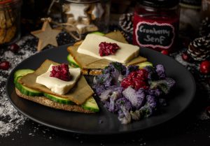 Mein Cranberrysenf schmeckt perfekt als Beilage oder Dip