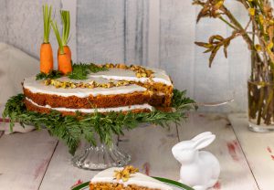 Den Frühlingsbeginn feiert man am besten mit einem Karottenkuchen