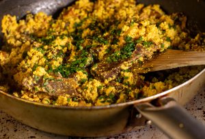 Herbstliche Seitansteaks in Rührtofu