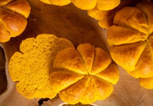 A delicious recipe for homemade burger buns