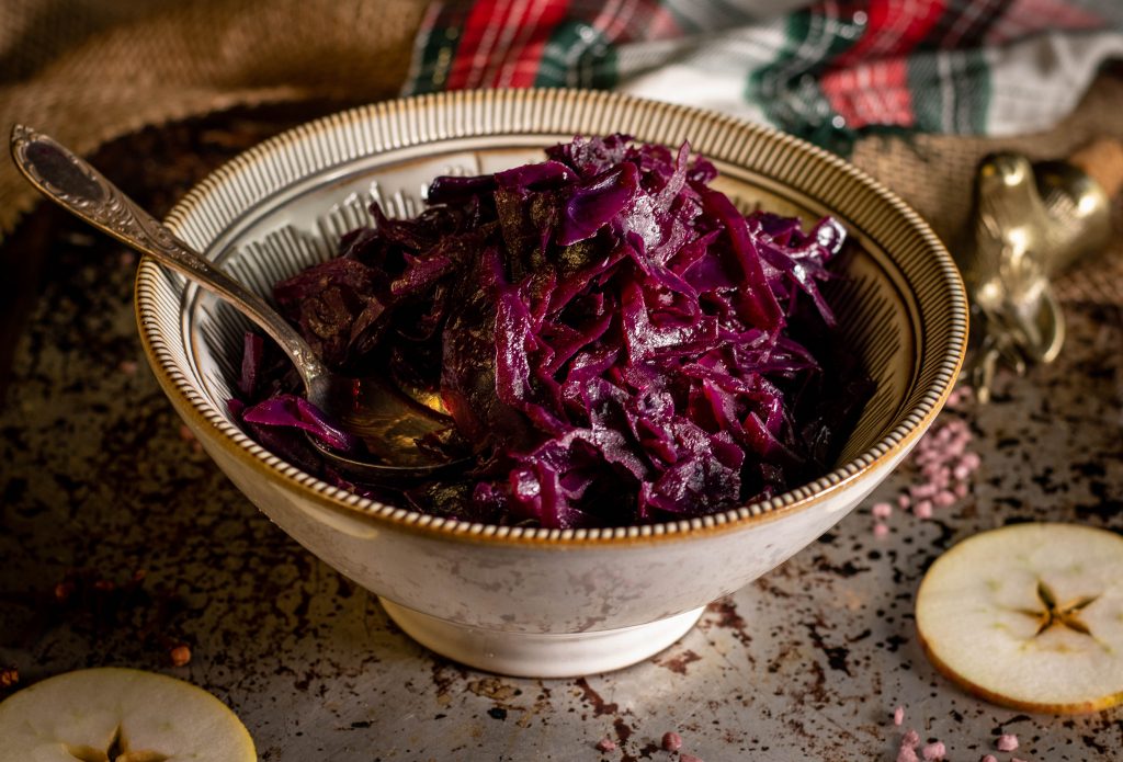 Ich habe schon viele Komplimente für mein Rotkohlrezept bekommen, sowohl privat an Festtagen zuhause, als auch beruflich in der Gasttronomie. 