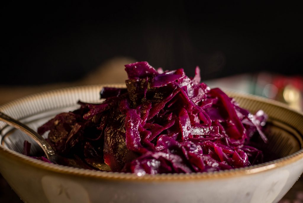 Mit Apfel, Pflaumenmus und Rotwein