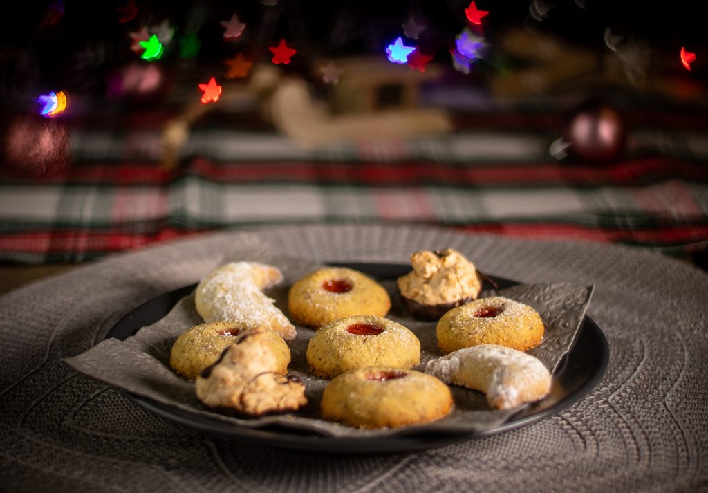 Beliebt in der Weihnachtsbäckerei sind diese Plätzchen auf jeden Fall, da sie kinderleicht zu backen sind