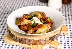 Vegane Piroggen, angebraten auf Schmorkraut