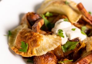 Vegane Piroggen mit drei pikanten, aromatischen, lukullischen Füllungen