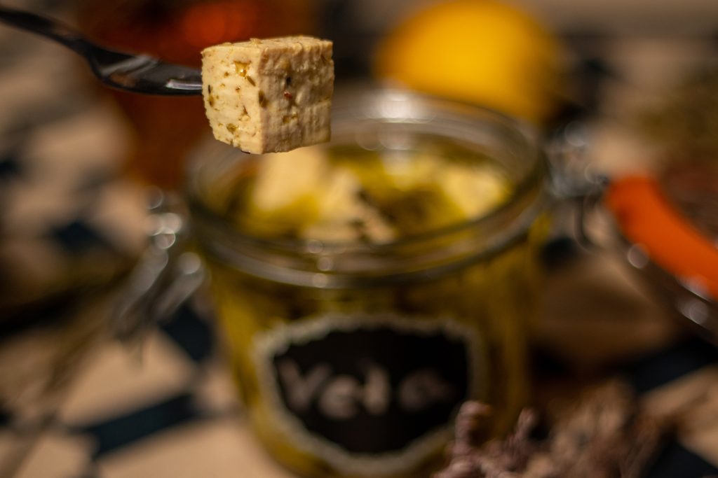 Veganer Feta (Veta) ist schnell und einfach gemacht