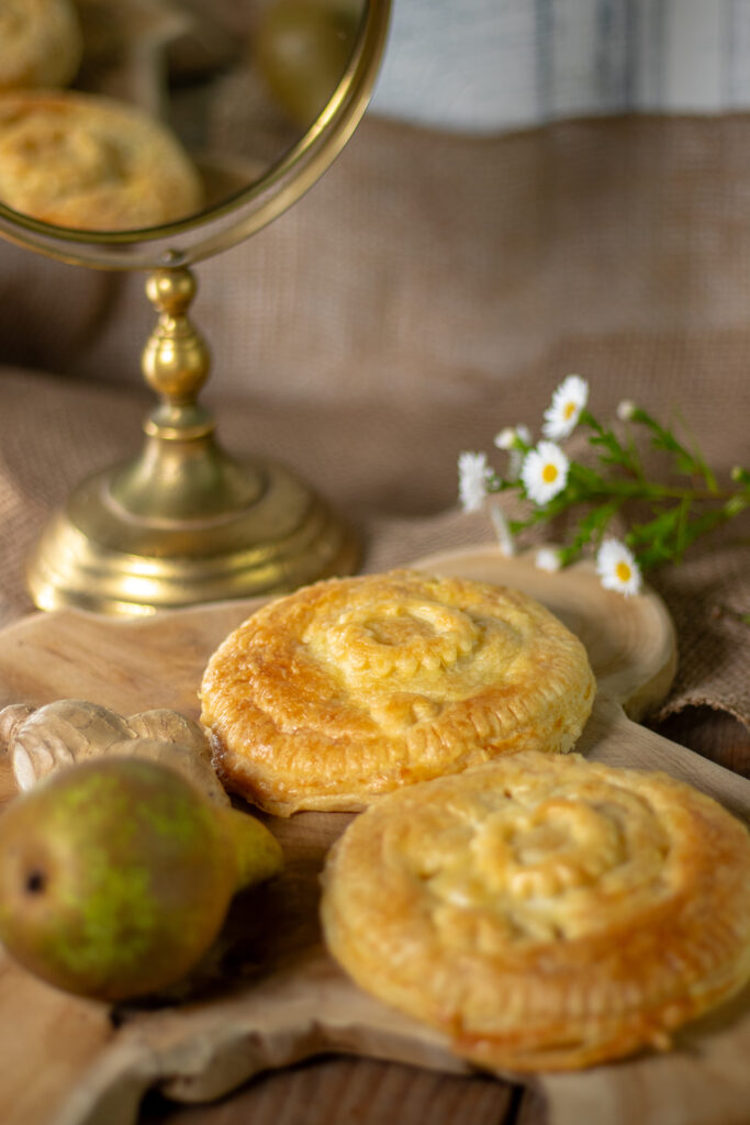 Marzipan-Birnen-Ingwer-Handkuchen