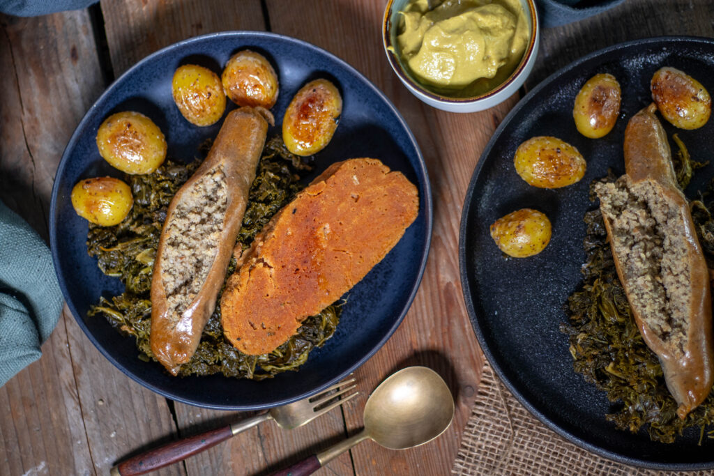 Pinkel, Bremer Pinkel, Oldenburger Pinkel oder Pinkelwurst ist eine Grützwurst. Hier vegan.