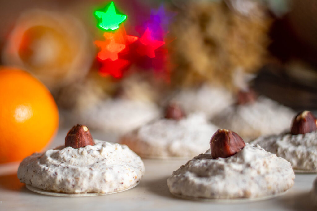 Haselnussmakronen mit veganem Eischnee gebacken