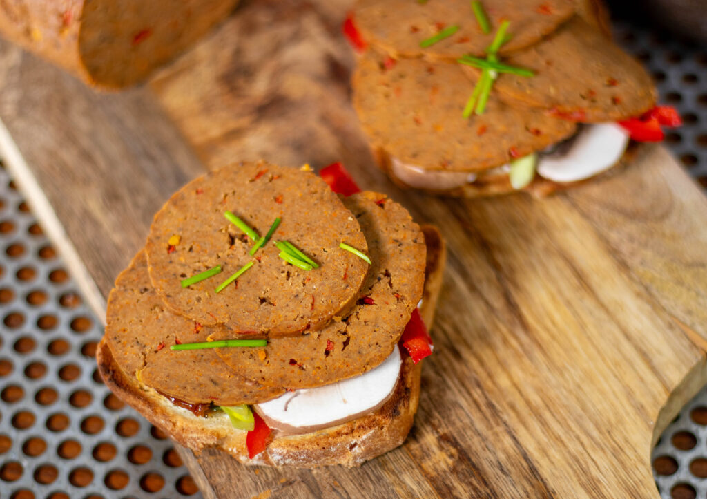 Meine selbst komponierte Chorizo Variante aus Seitan ist mindestens genauso lecker wie das Original.