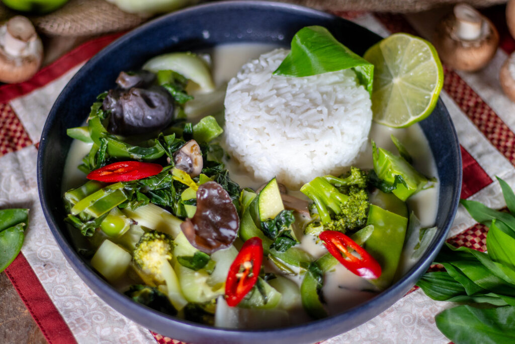 Grünes Bärlauch-Curry, ein köstliches Thai-Curry mit Bärlauch