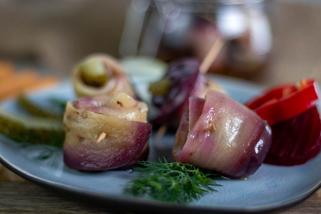 Vegane Rollmöpse lassen sich ganz einfach zubereiten