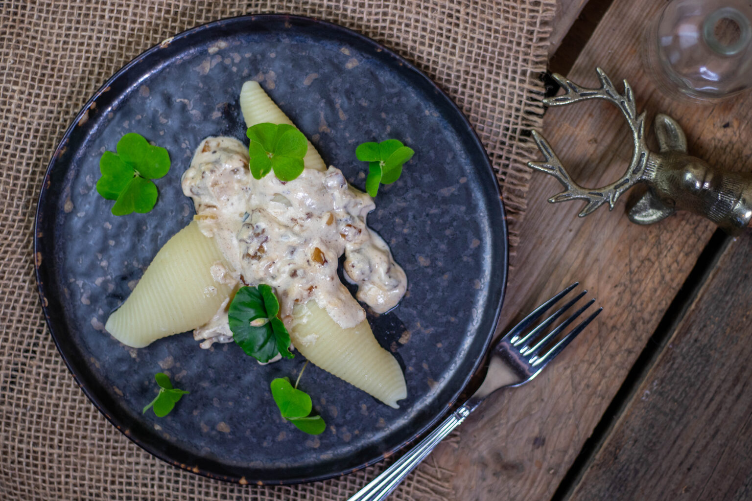 Morchelsauce - cremig, sahnig mit selbst gesammelten Morcheln - Dailyvegan