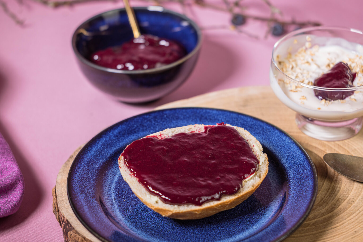 Schlehengelee - selbst gesammelt und eingekocht - Dailyvegan