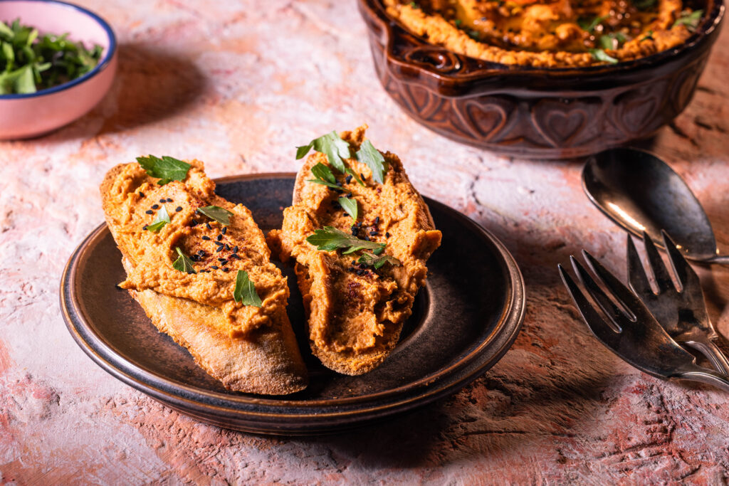 Tomaten-Hummus - Hummus mit getrockneten Tomaten