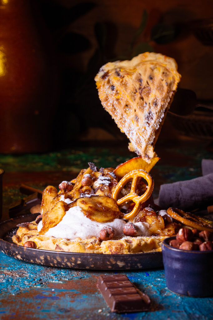 Goldbraun gebacken, außen knusprig und innen herrlich saftig – meine herbstlichen Kürbiswaffeln