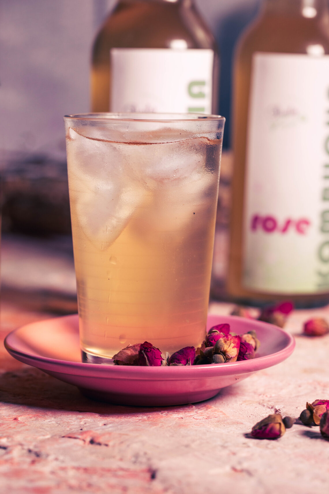 Rosen-Kombucha - selbstgemachten Kombucha blumig veredeln