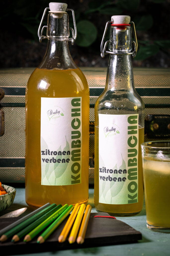 Zitronenverbene-Kombucha - selbst fermentierte, frische Limonade