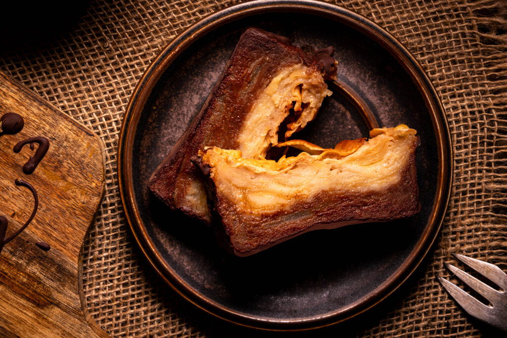 Apfelmarmorkuchen, saftig geschichtet