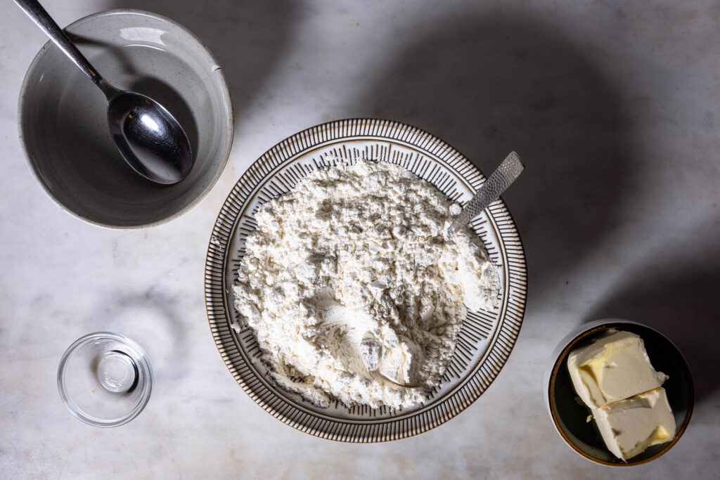 Zutaten für veganen Mürbeteig.