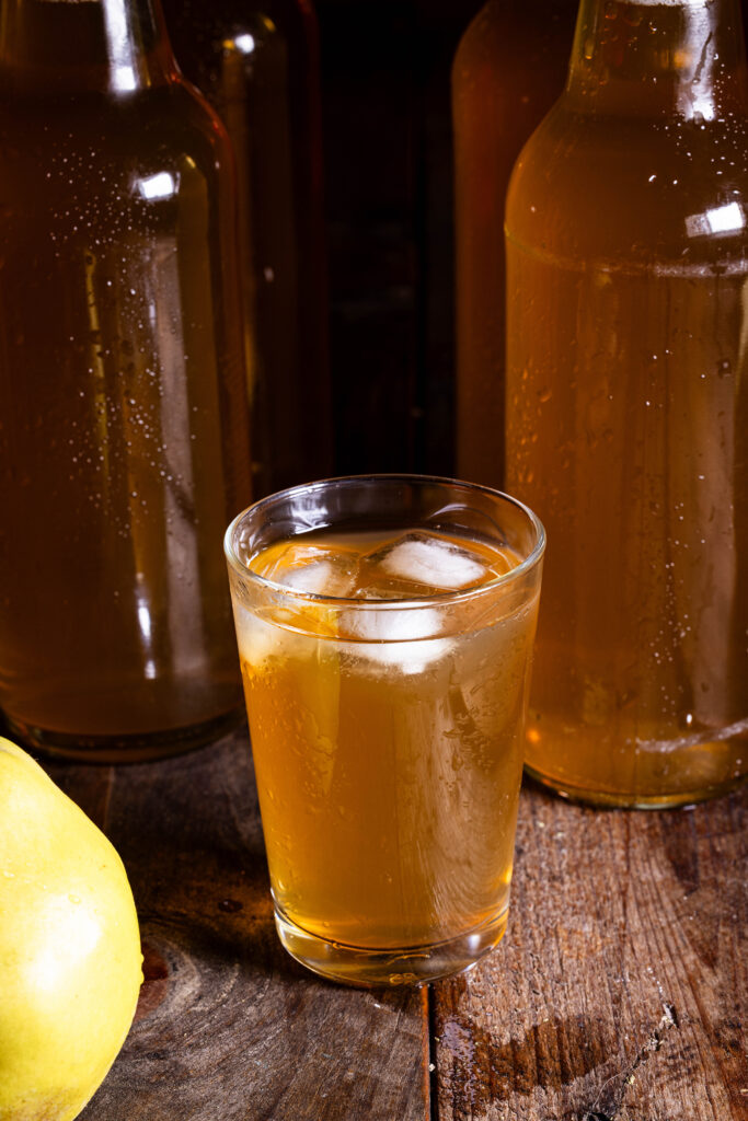 Quitten-Kombucha – als fruchtige Zweitfermentation im Glas