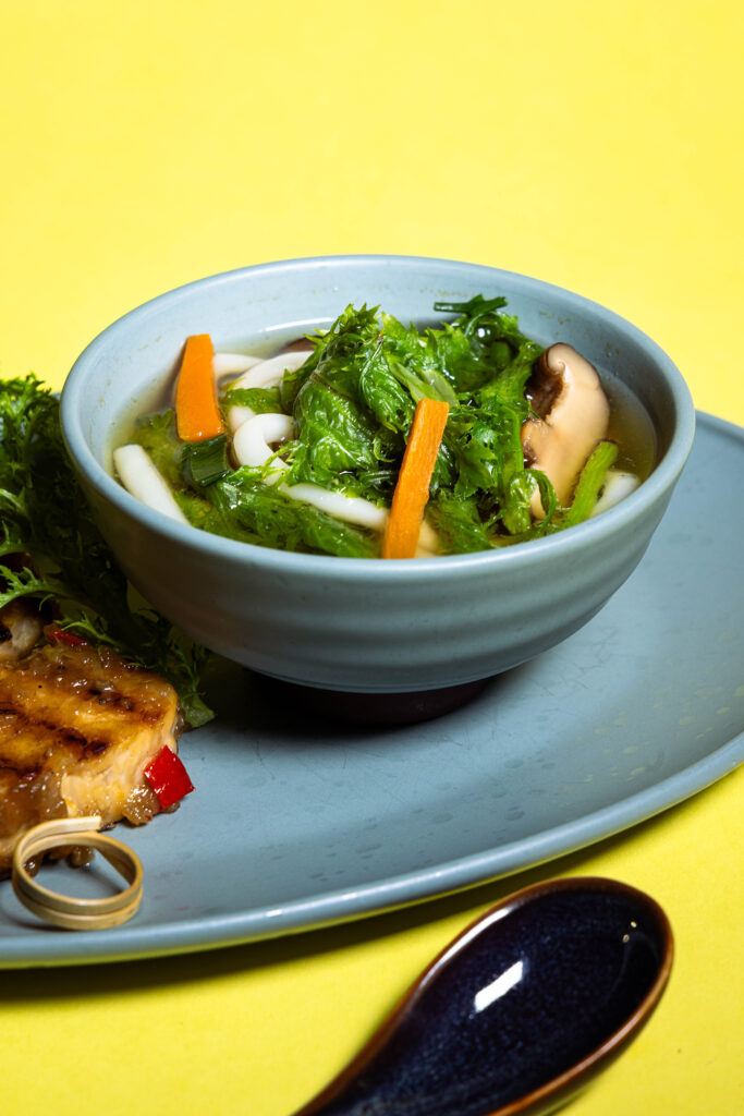 Miso-Suppe mit Wasabi-Senf: würzig, einfach, lecker